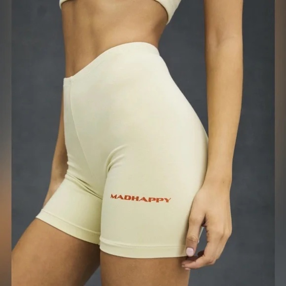 Mad happy Biker shorts size small